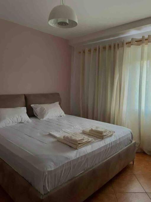 Apartment In Skanderbeg Square - Tirana Center 1 Esterno foto