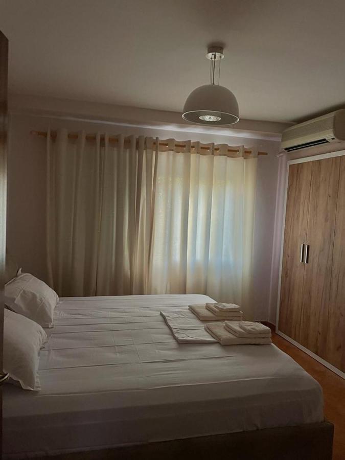 Apartment In Skanderbeg Square - Tirana Center 1 Esterno foto