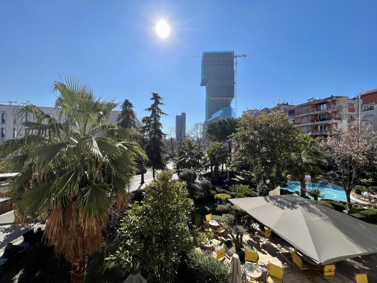 Apartment In Skanderbeg Square - Tirana Center 1 Esterno foto