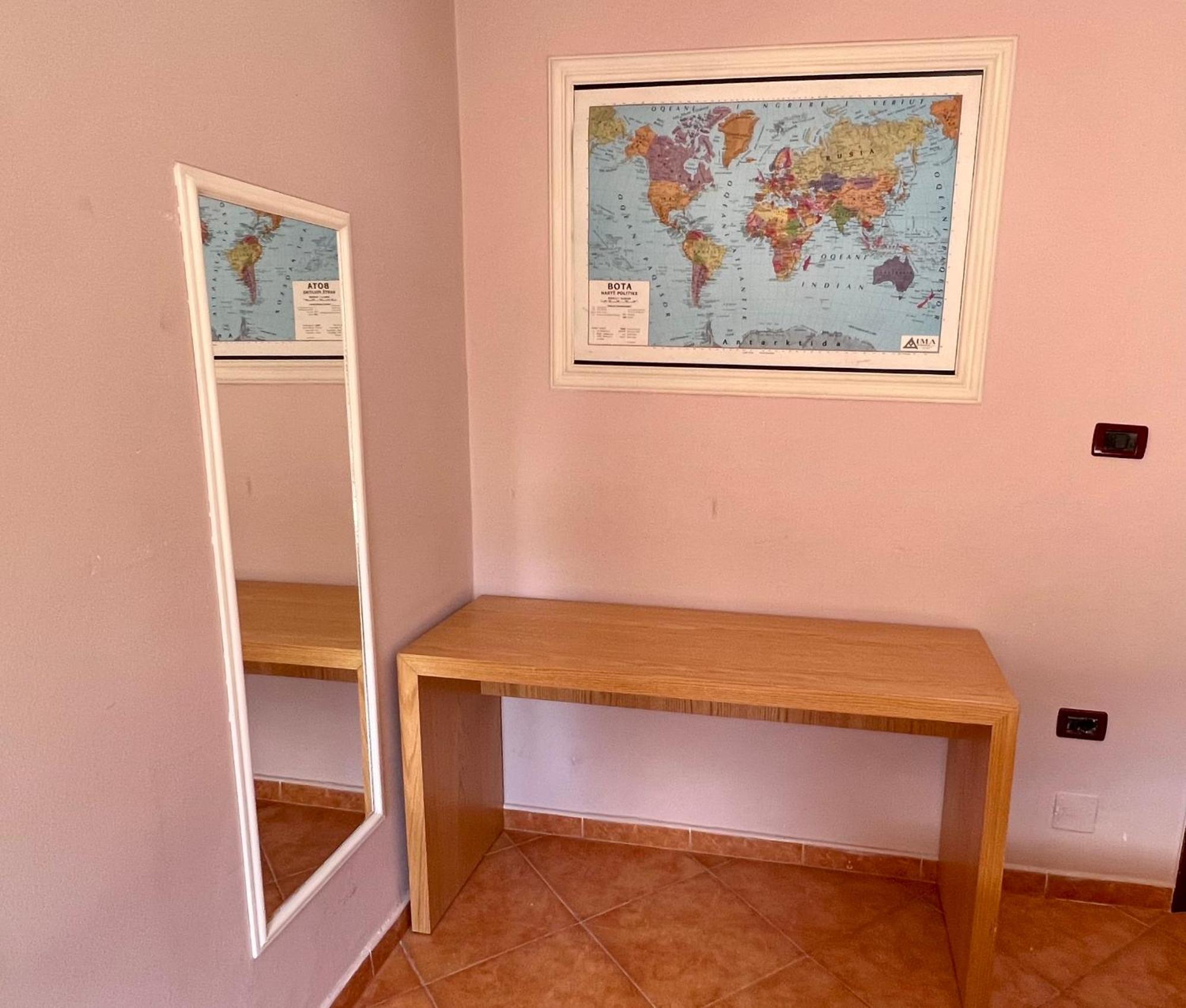 Apartment In Skanderbeg Square - Tirana Center 1 Esterno foto